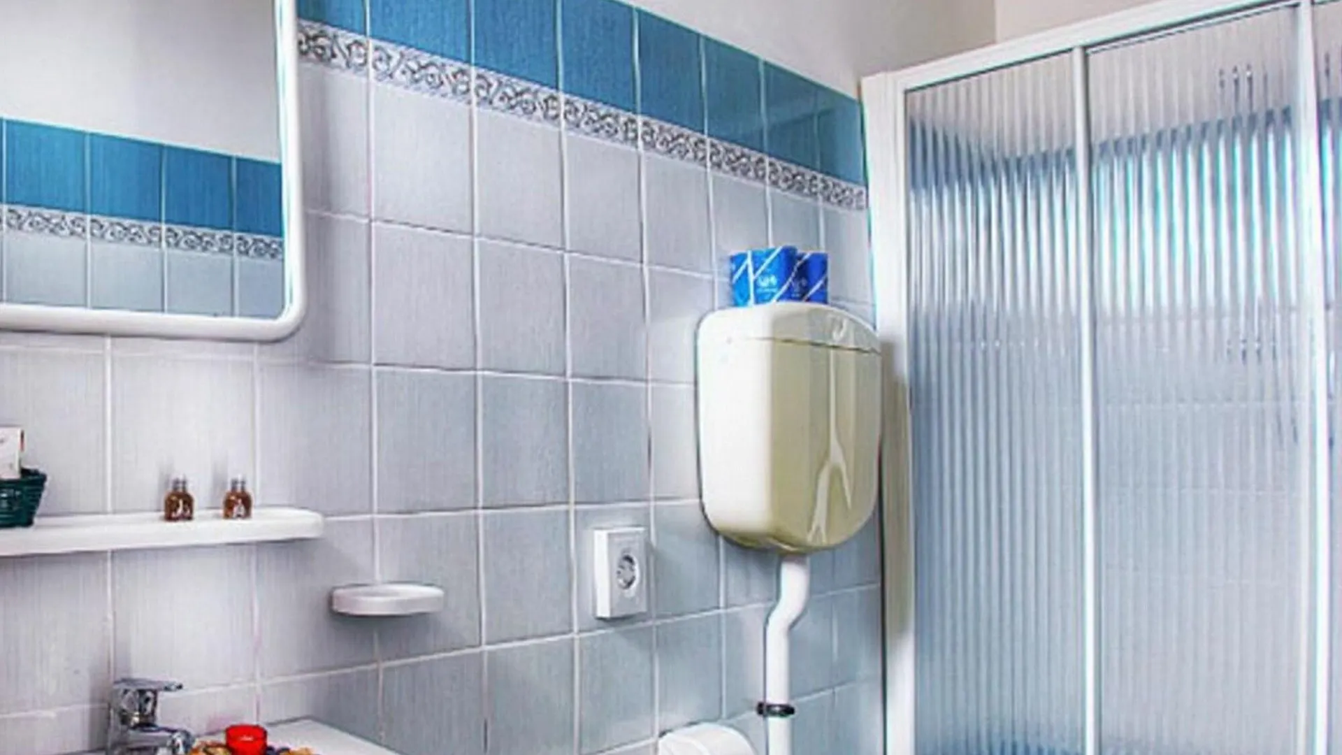 Hotel Villa Iris Rimini 2*,  Olaszország
