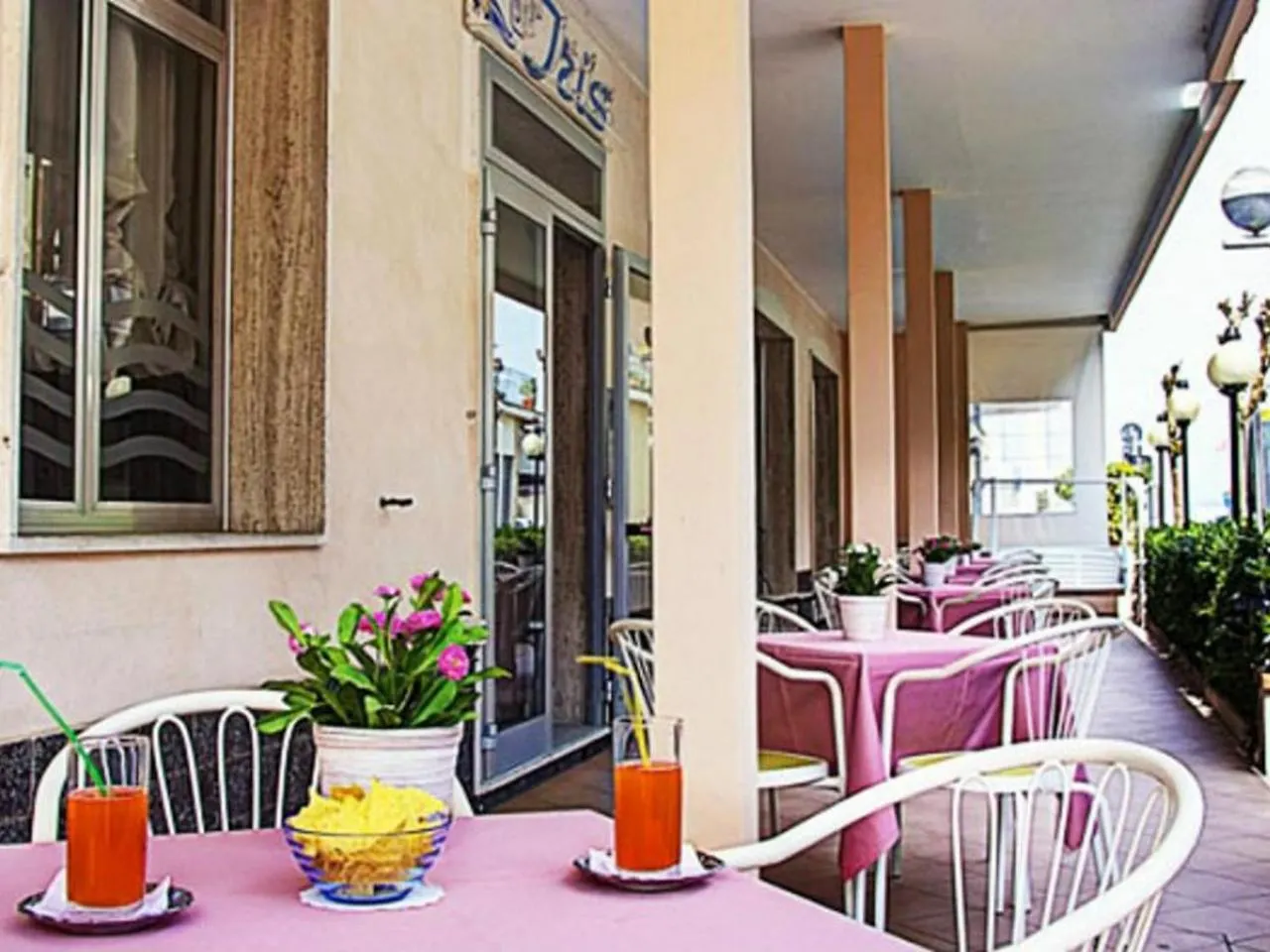 **  Hotel Villa Iris Rimini Olaszország